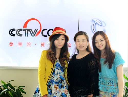 随州美容院花季黄色片店彭女士