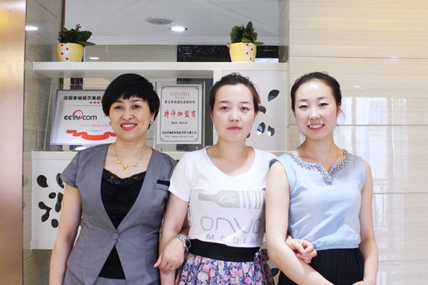 美容院花季黄色片