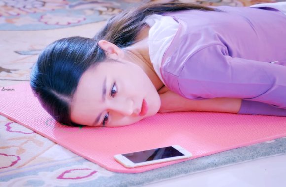 花季传媒APP网站免费进入美容院