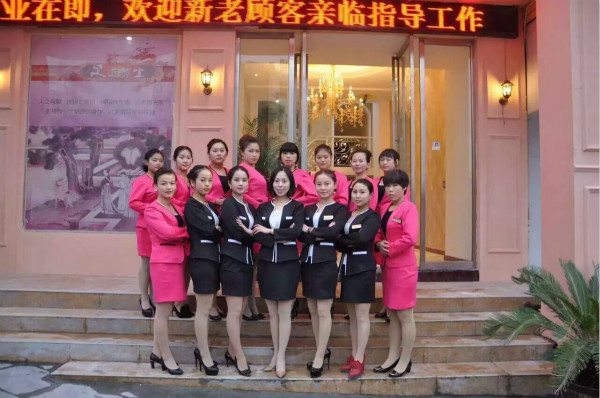 对于沉睡中的老顾客，美容师应该怎么做