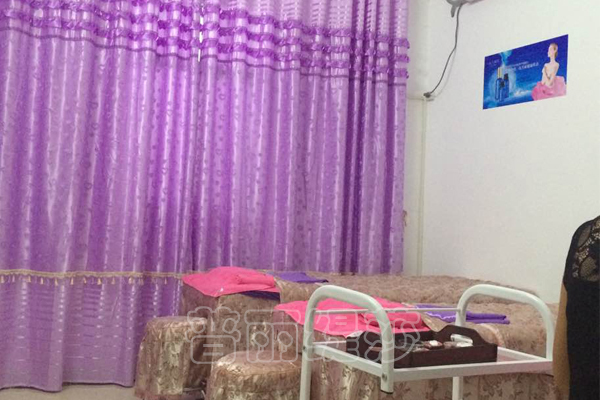 花季传媒APP网站免费进入天门美容养生会所美容间