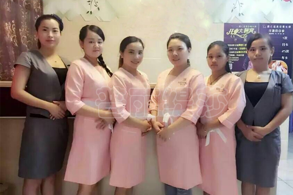 离婚女人成功开美容院创业历程