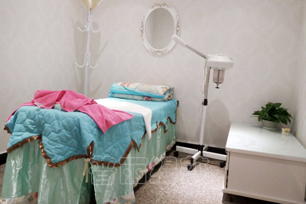 苏州花季传媒APP网站免费进入美容院花季黄色片店美容间